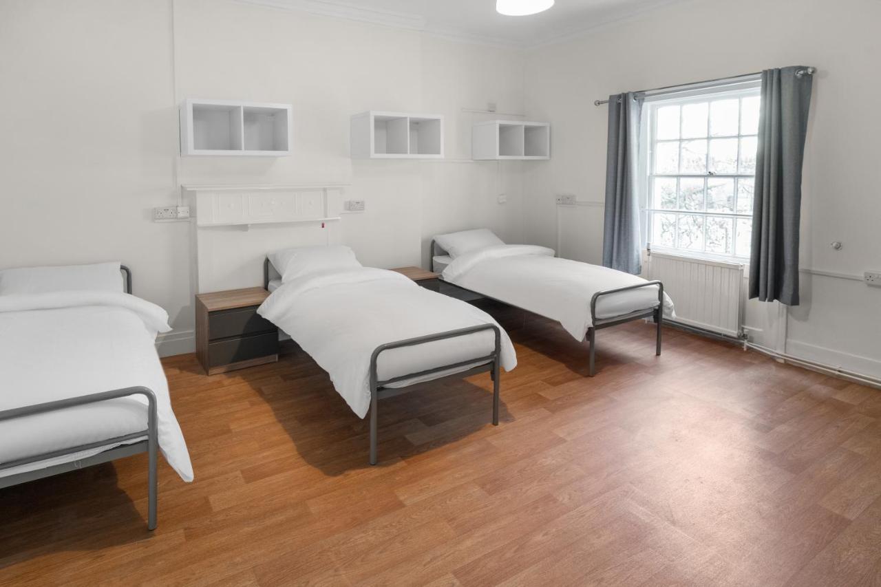 بيت شباب Holland House لندن المظهر الخارجي الصورة