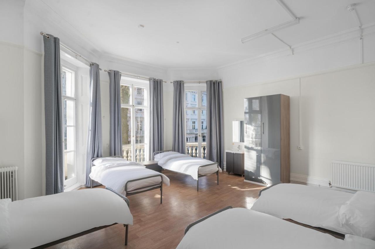 بيت شباب Holland House لندن المظهر الخارجي الصورة